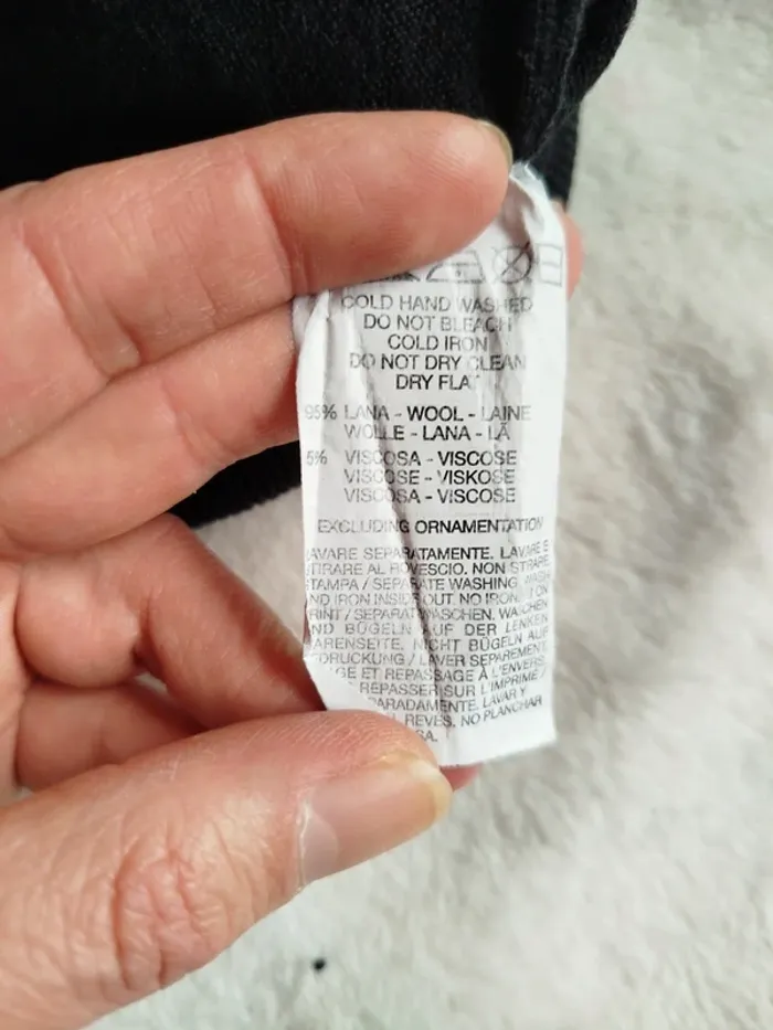 Pull Trussardi Jeans taille M 95% laine - photo numéro 5