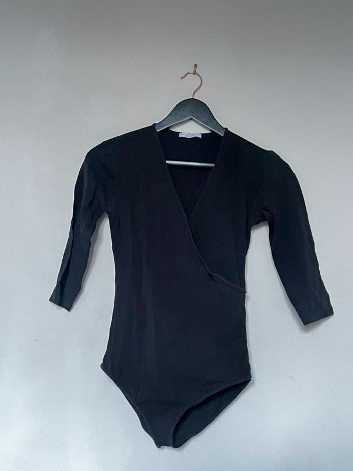Body noir cache cœur