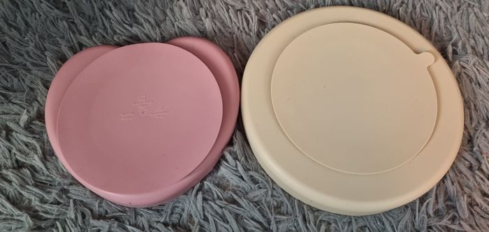 Lot assiettes ventouses silicone - photo numéro 2