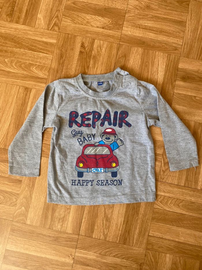 Sweat à capuche et zip + t-shirt manches longues blanc et gris taille 12/18 mois vintage Urchin - photo numéro 4