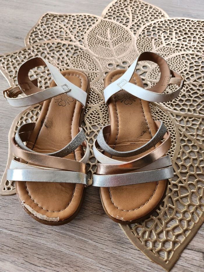 Sandales argentées fille