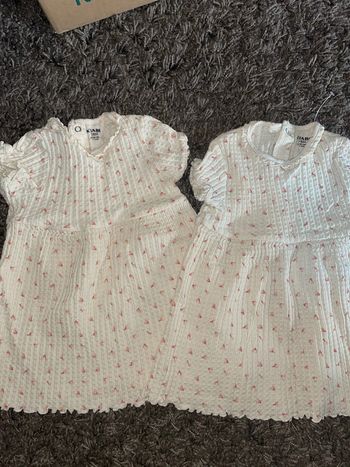 Lot 2 robes 18 mois