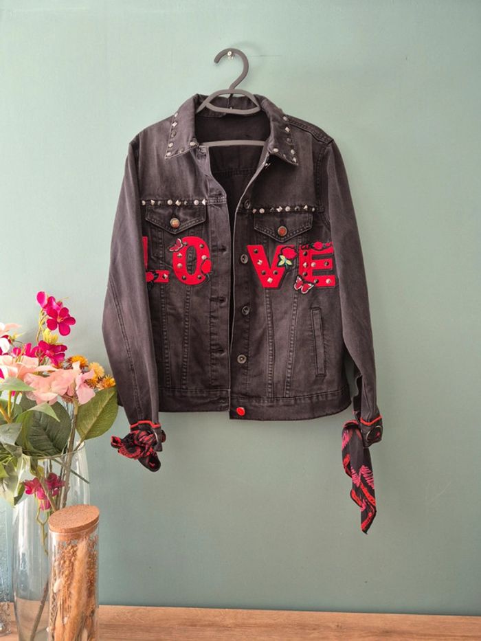 Veste noire rock, en jean, taille 38, Desigual, neuve