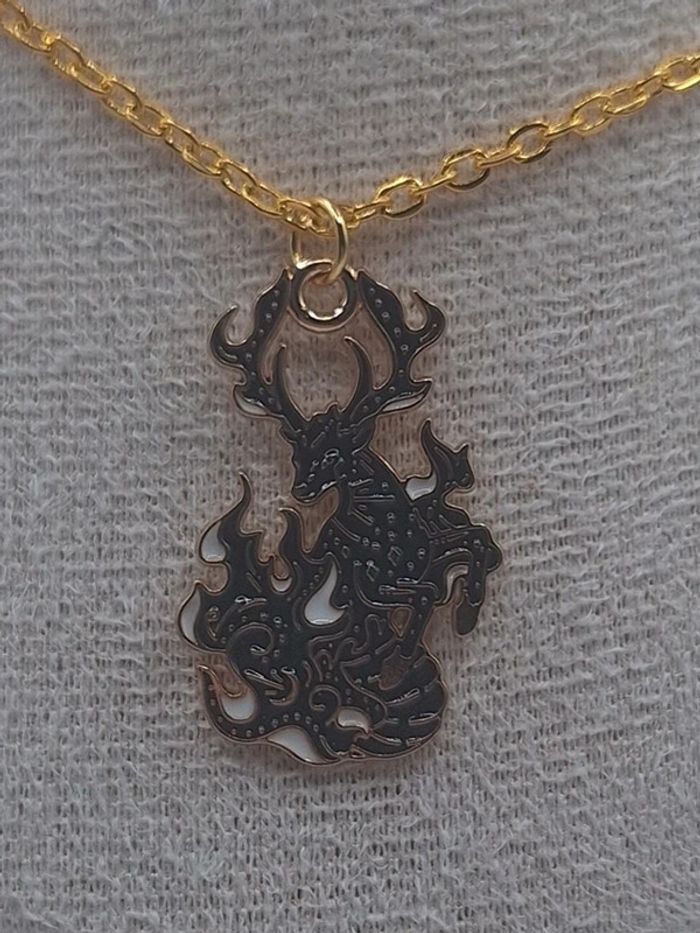 Collier cerf - photo numéro 2
