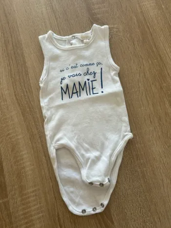 Body débardeur taille 3 mois