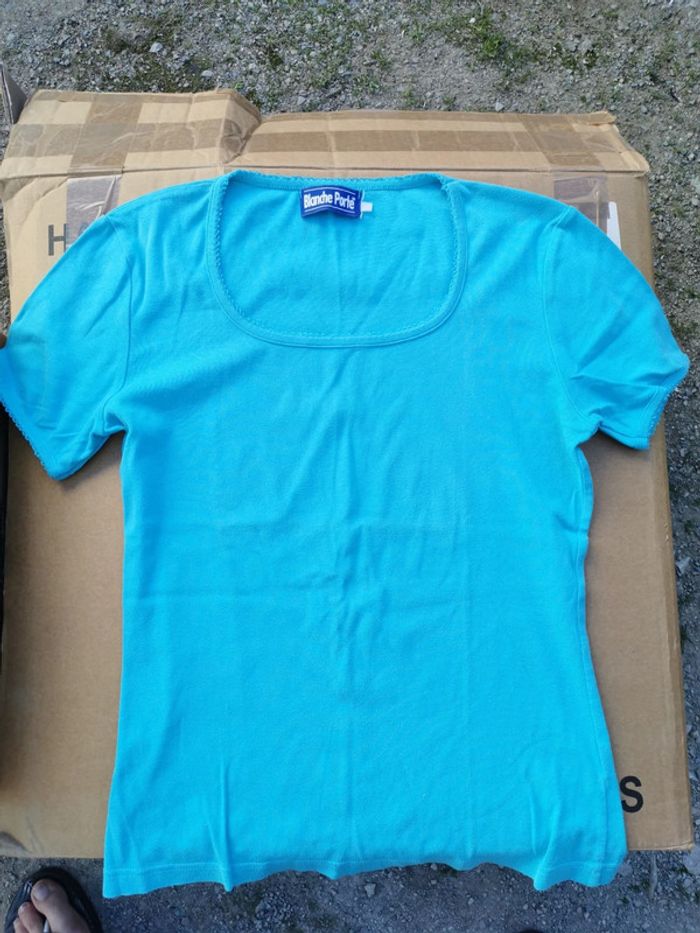 Tee shirt