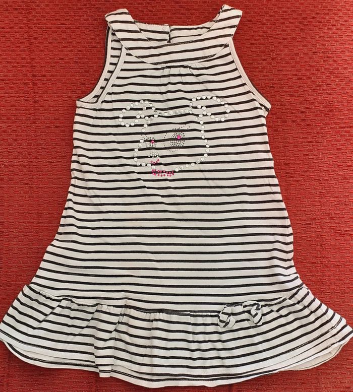 Robe sans manches 3-4 ans / Vynil Fraise