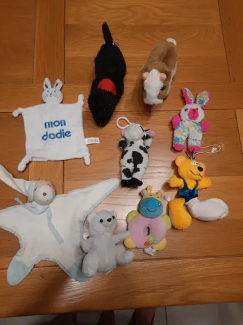 Lot de 9 peluches