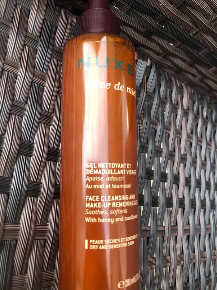 Gel nettoyant et démaquillant Visage - photo numéro 4