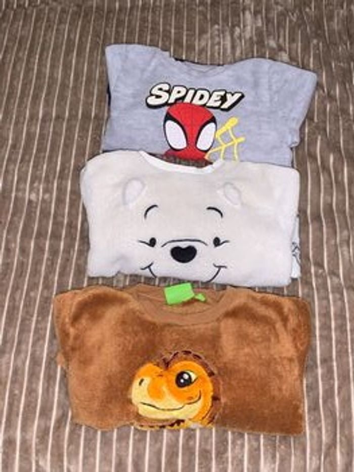 Lot de 3 pyjamas en polaire  – Taille 5 ans – Chauds & tout doux – Comme neufs !