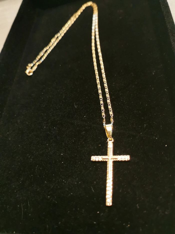 Collier et pendentif spirituel croix chrétienne