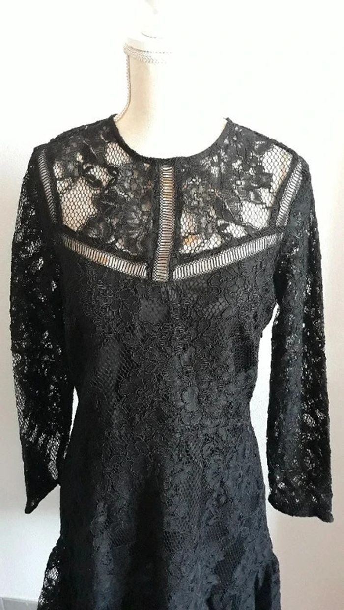 Robe noire en dentelle toute neuve taille 40 H&M - photo numéro 2