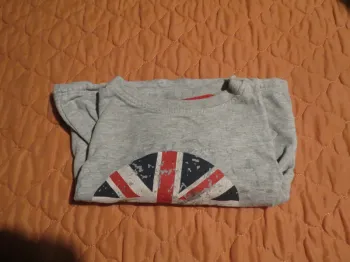 T-shirt taille 6 mois garçon