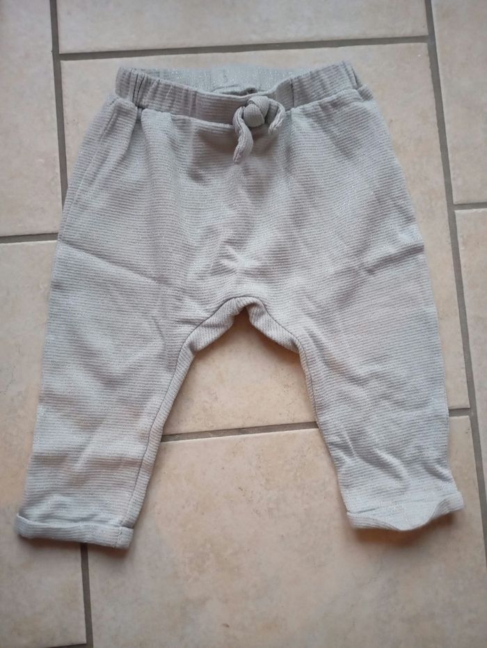 Lot pantalons - photo numéro 2