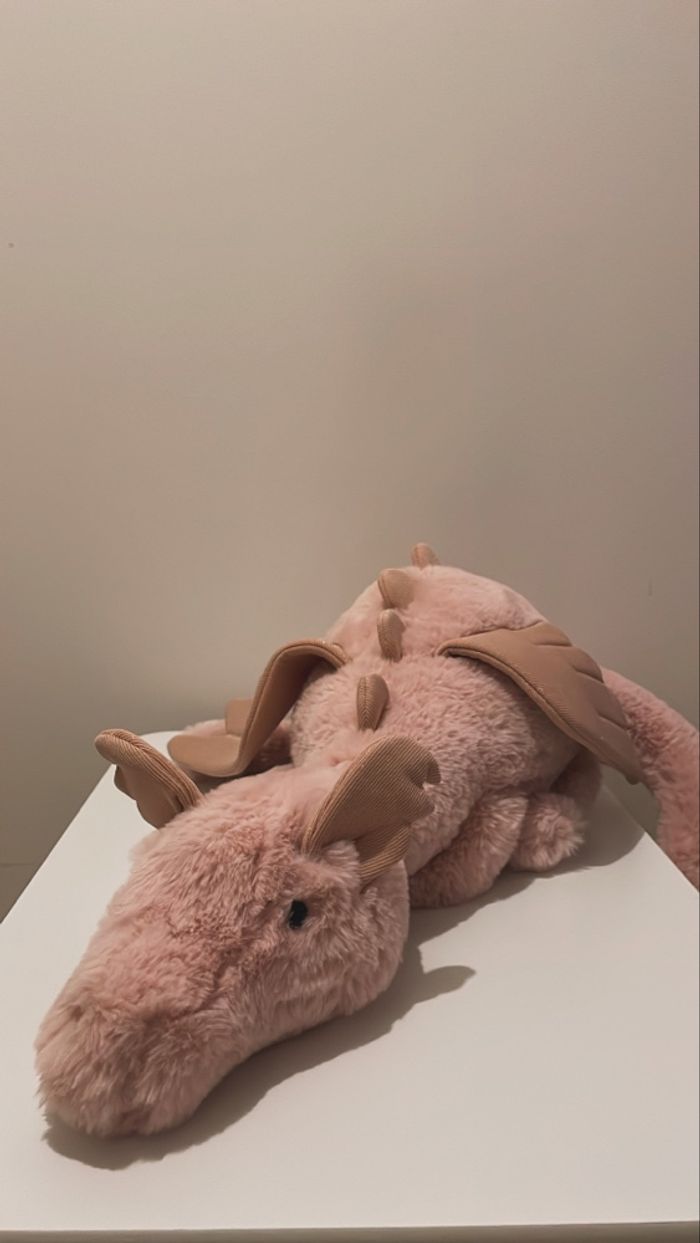 Peluche Jellycat Hugue rose dragon 🐉 - photo numéro 2