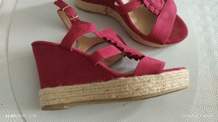 Sandales talon compensé bordeaux