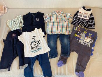 Lot vêtement garçons 12 mois