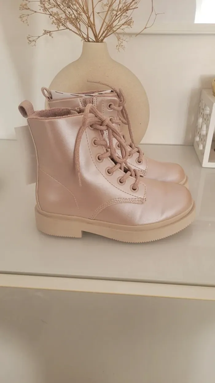 Bottines roses à lacets taille 30 neuves - photo numéro 7