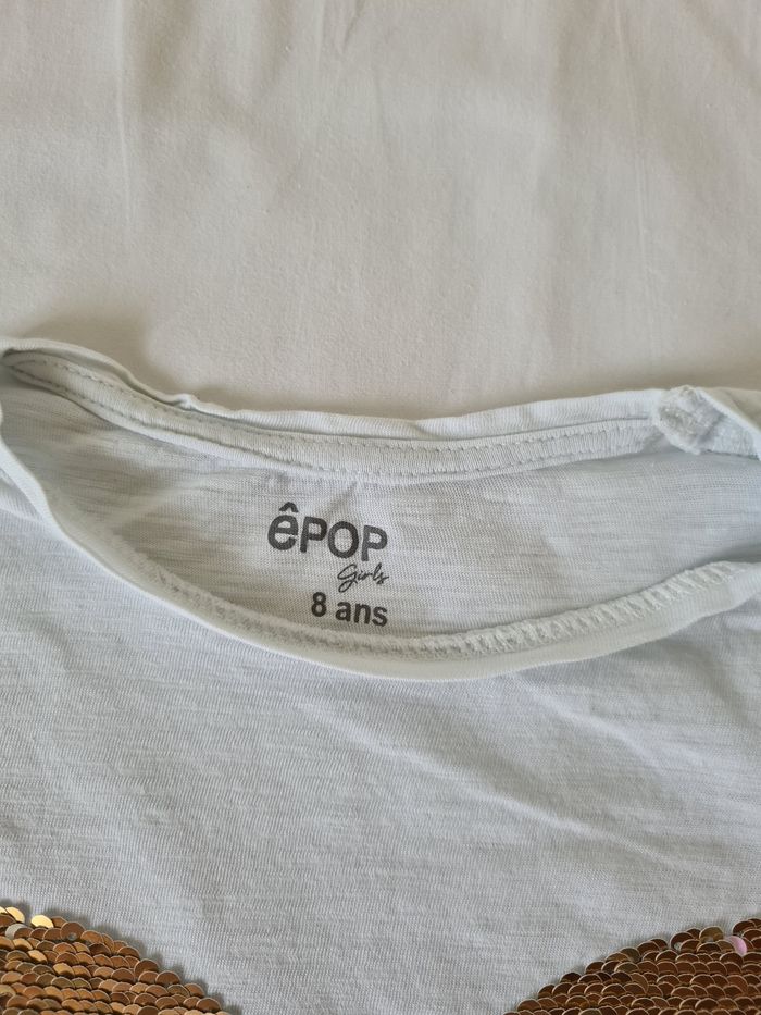 T shirt à sequins 8 ans - photo numéro 3
