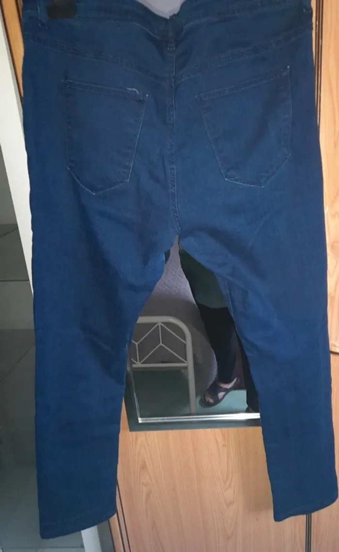 Jean taille 48 - photo numéro 2