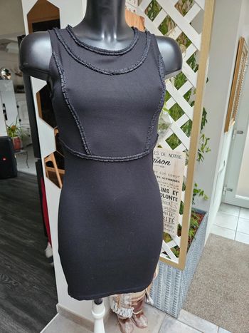 Robe moulante noir taille S
