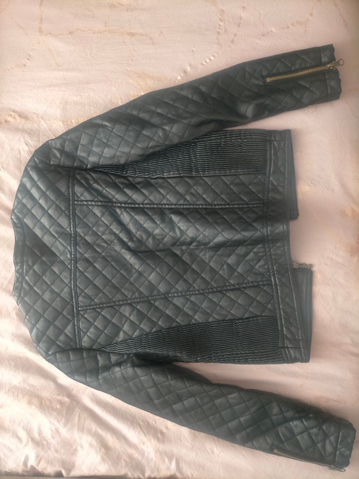 Veste simili cuir noire - photo numéro 2