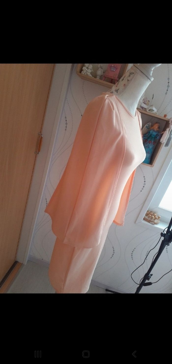 Jolie robe moulante avec étole boohoo t 34 abricot - photo numéro 4