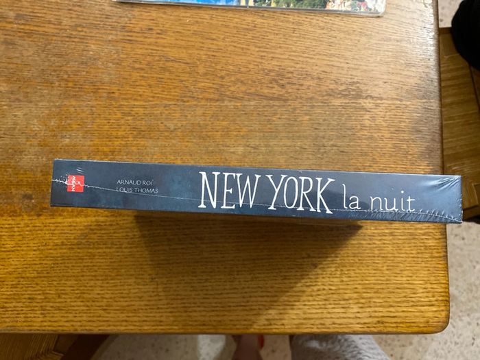 Livre NEUF « New York la nuit » - photo numéro 3