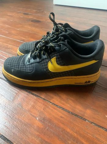 Air force Noire et Jaune 37.5