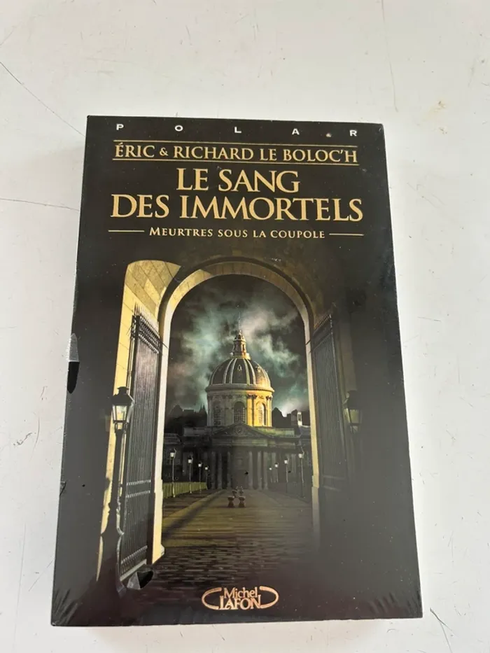 Livre le sang des immortels, meurtre sous la coupole