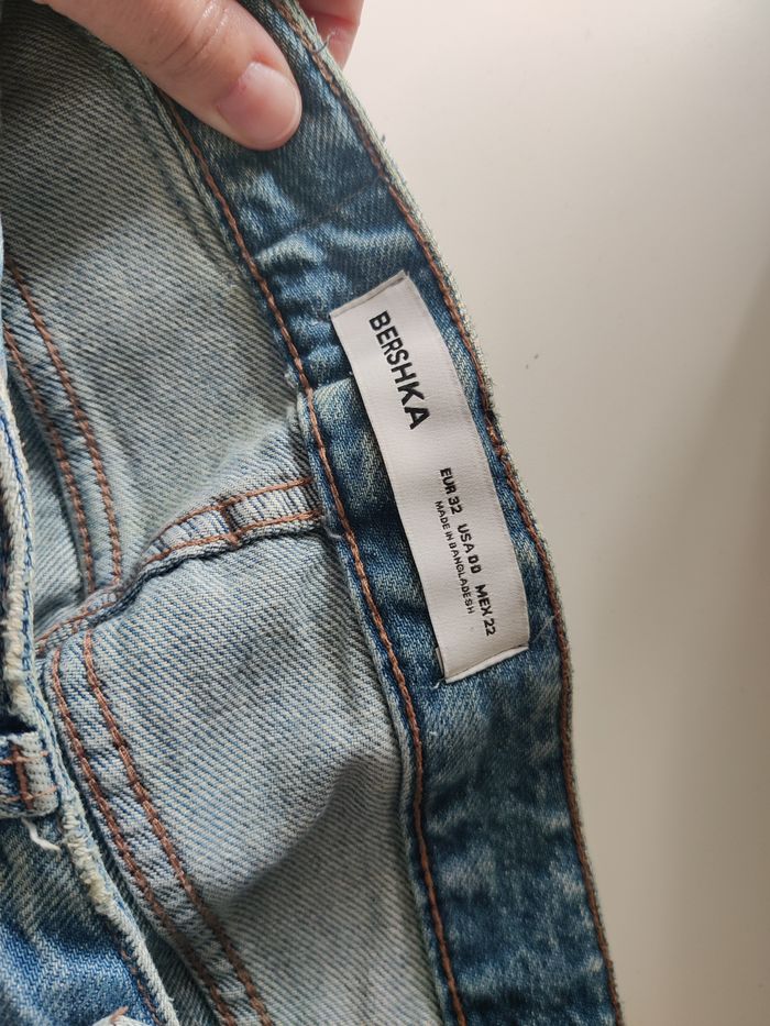 Jean délavé wide leg Bershka Taille 32 ( petite) - photo numéro 4