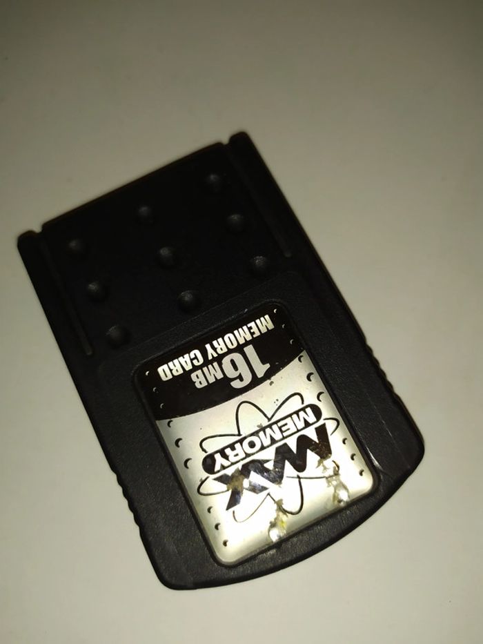 Accessoire Sony PlayStation 2 non officielle carte Max memory 16 MB en loose - photo numéro 3