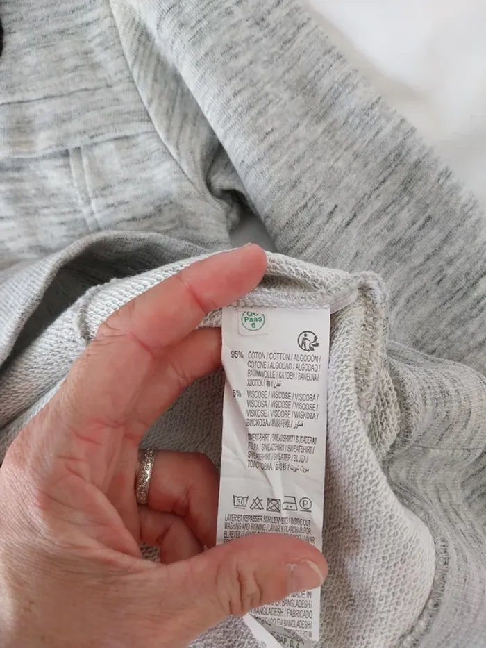 Pull garçon 8 ans - photo numéro 4