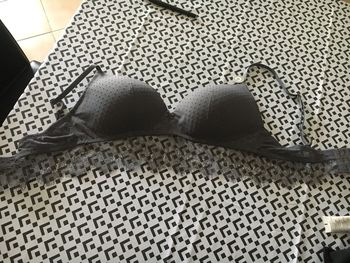 Soutien gorge gris