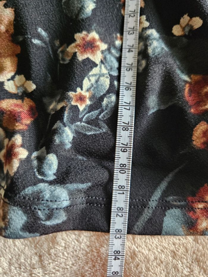 Robe cache coeur fleurie H&M - photo numéro 8