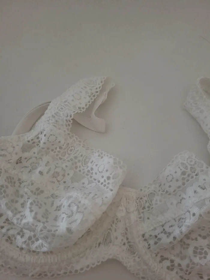 Soutien gorge dentelle - photo numéro 5