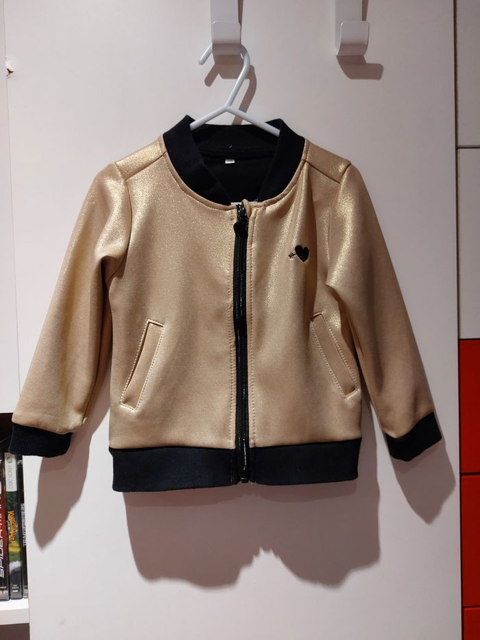 Veste dorée taille 2 ans