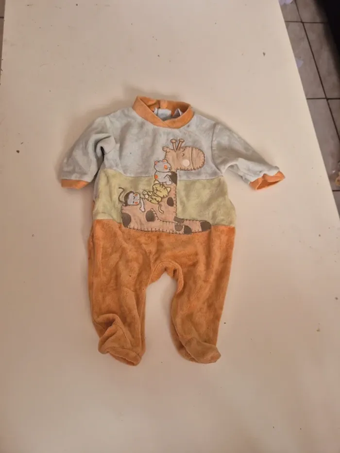 Pyjamas 1 mois