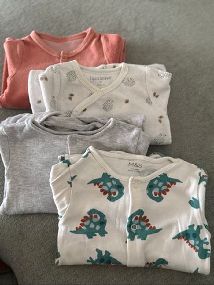 Lot de 4 pyjamas bébé - photo numéro 2