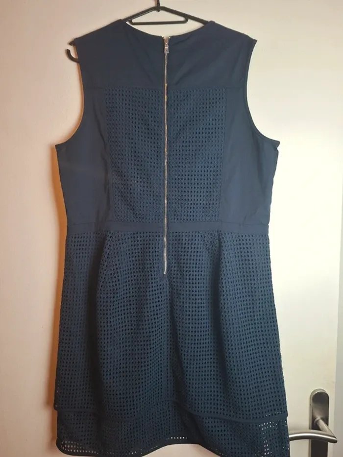 Robe Armani Exchange A|X bleu marine chic ajourée T.40/42 - photo numéro 6