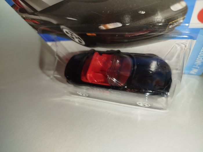 Hot Wheels '91 Mazda MX-5 Miata 2024 - photo numéro 5