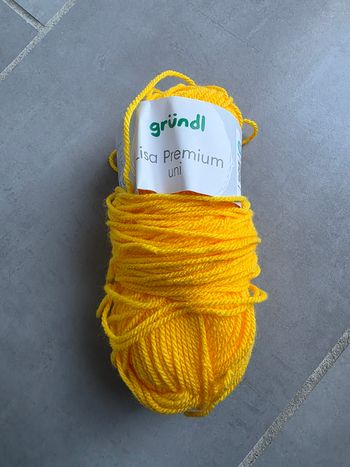 Pelote laine acrylique jaune grundl lisa premium