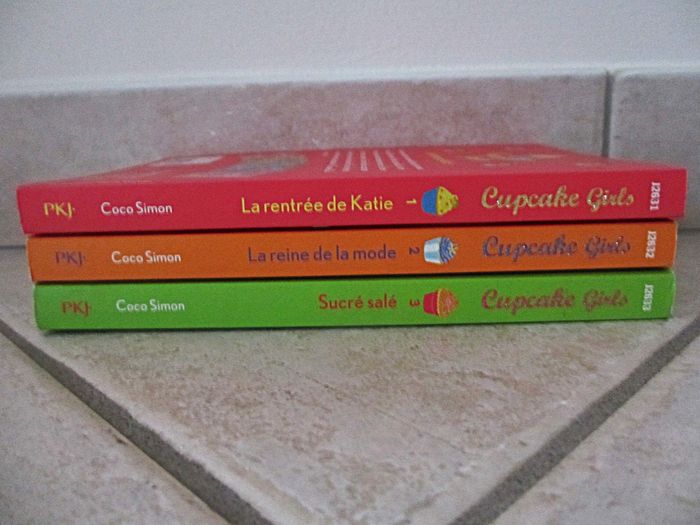 Lot de 3 romans enfant Cupcake Girls – Tomes 1 à 3 - photo numéro 3