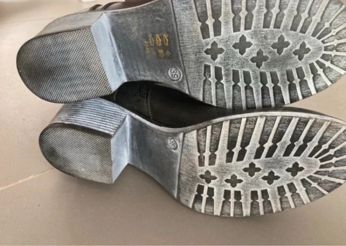 Boots à lacets neuve pointure 39 - photo numéro 3