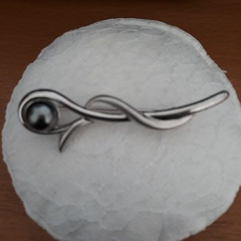 Faby27800 Broche argentée avec perle grise