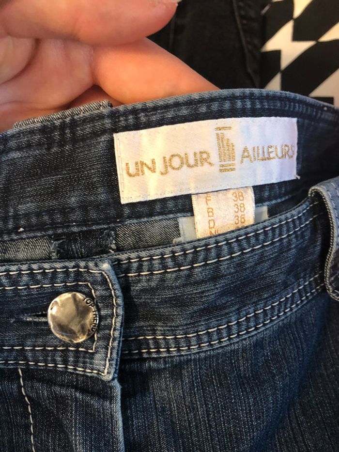 Jean bleu - photo numéro 4