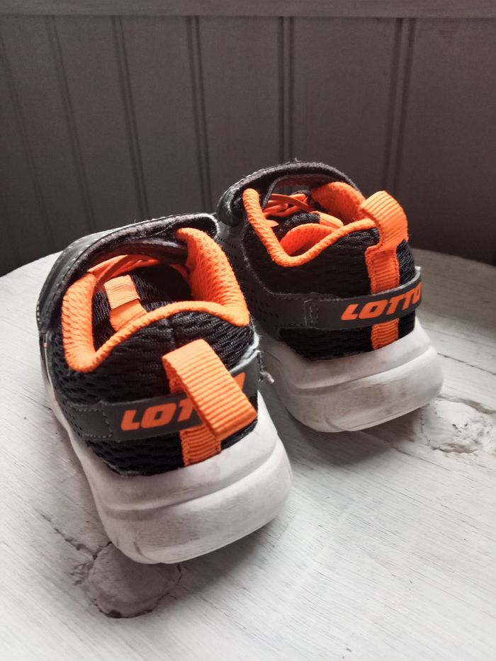 Baskets lotto en taille 20 - photo numéro 5