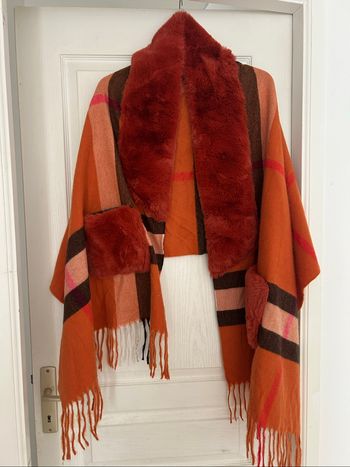Magnifique Poncho orange