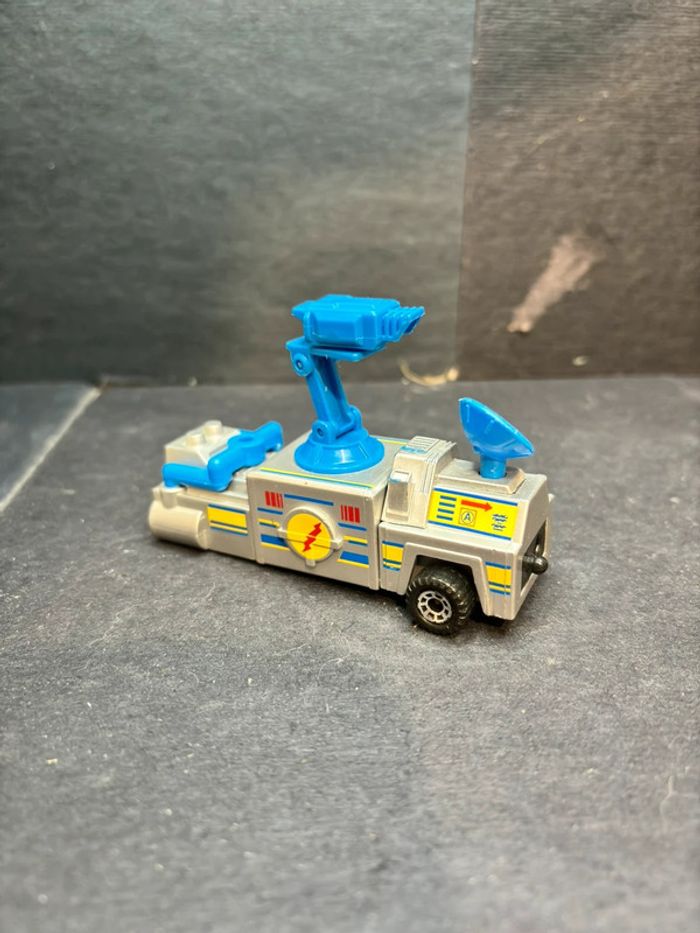 Voiture camion van connétables matchbox - photo numéro 2