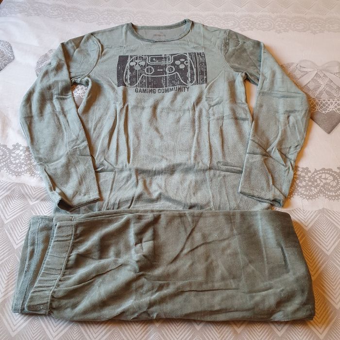 Pyjama velours orchestra de taille 14ans
